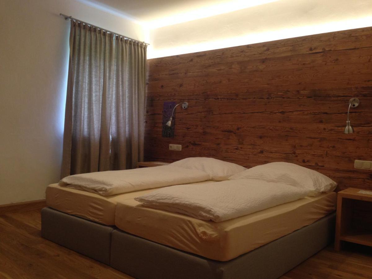 Appartements Im Forsthaus ชตรอเบิล ภายนอก รูปภาพ