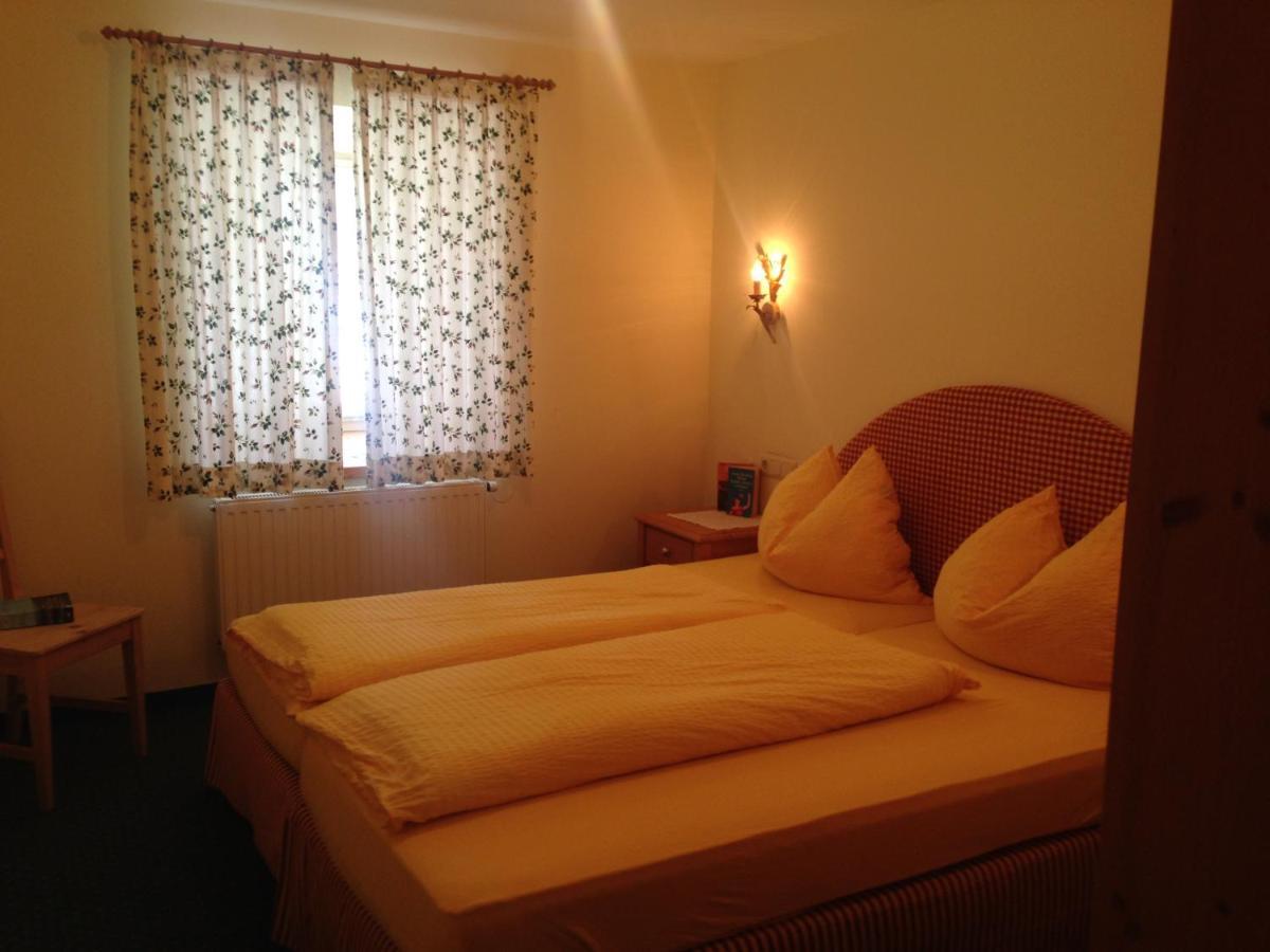 Appartements Im Forsthaus ชตรอเบิล ภายนอก รูปภาพ